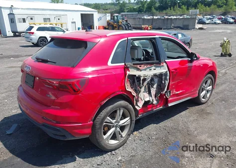 2023 Audi Q3 Premium 45 Tfsi S Line Quattro Tiptronic z USA, uszkodzony, nr VIN WA1DECF37P1087433